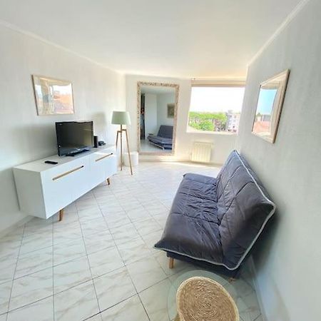 Appartement Spacieux 65M2, Avec Piscine Et Parking Fréjus Dış mekan fotoğraf