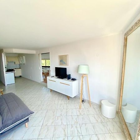 Appartement Spacieux 65M2, Avec Piscine Et Parking Fréjus Dış mekan fotoğraf